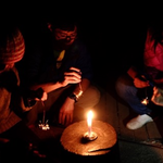 山の日、線香花火。