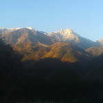 今朝の小武川林道から見た鳳凰三山。