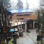 雨の中ひっそり佇む鳳凰小屋。