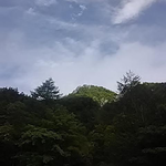 台風の影響も無く、鳳凰小屋は晴れて来ました。