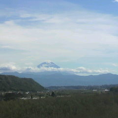 台風も過ぎ晴れて富士山が見えています。